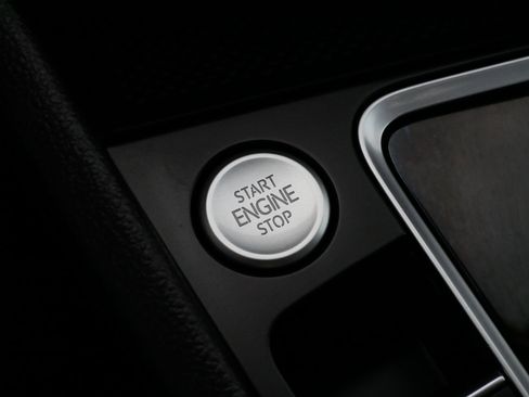 Used 2020 Volkswagen Jetta SE image 28