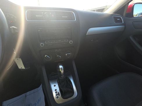 Used 2013 Volkswagen Jetta SE image 10