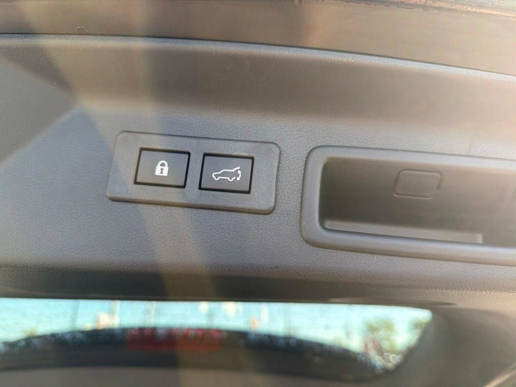 New 2026 Subaru Forester Premium AWD/4WD image 31