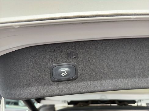 Used 2014 Ford Escape SE w/ Equipment Group 201A image 23