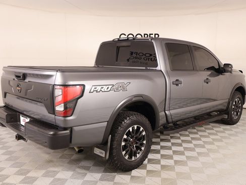 Used 2021 Nissan Titan PRO-4X w/ Pro-4x Convenience Package AWD/4WD image 22