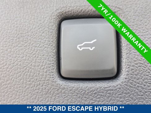 Certified 2025 Ford Escape ST-Line w/ Equipment Group 301A FWD image 15