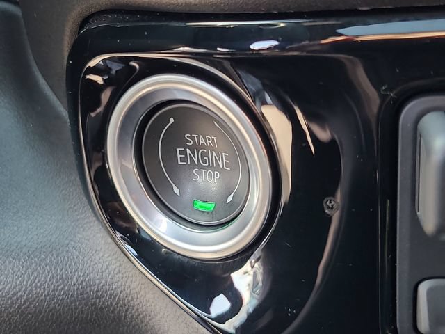 Used 2024 Chevrolet Silverado 1500 High Country w/ High Country Premium Package AWD/4WD image 27