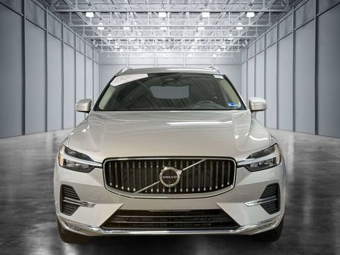 Used 2023 Volvo XC60 B5 Plus w/ Climate Package AWD/4WD image 8
