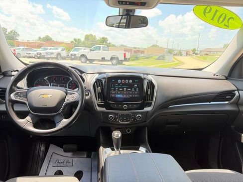 Used 2019 Chevrolet Traverse LT AWD/4WD image 23