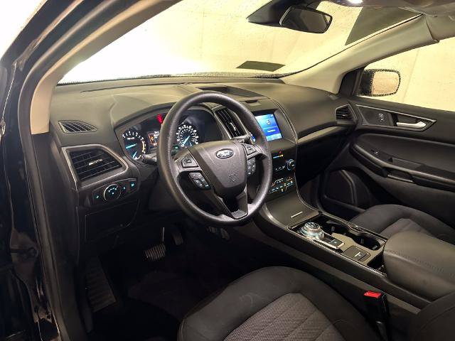 Certified 2020 Ford Edge SE FWD image 5