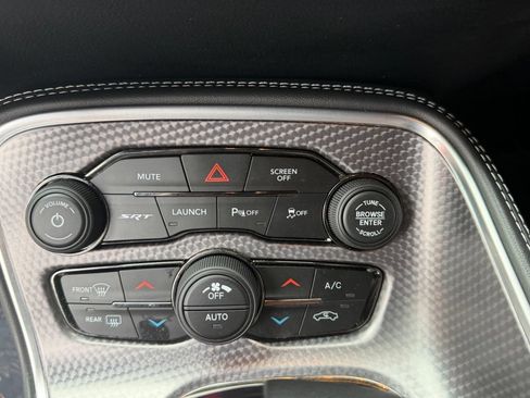 Used 2019 Dodge Challenger SRT Hellcat w/ Laguna Leather Package RWD image 29