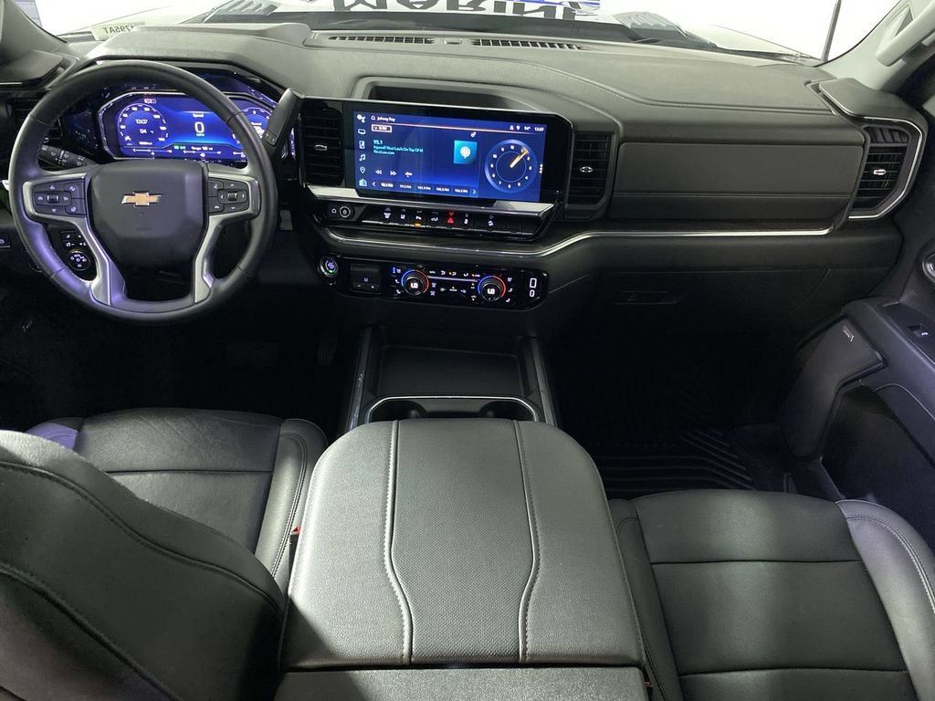 Used 2024 Chevrolet Silverado 2500 LTZ w/ LTZ Convenience Package AWD/4WD image 26