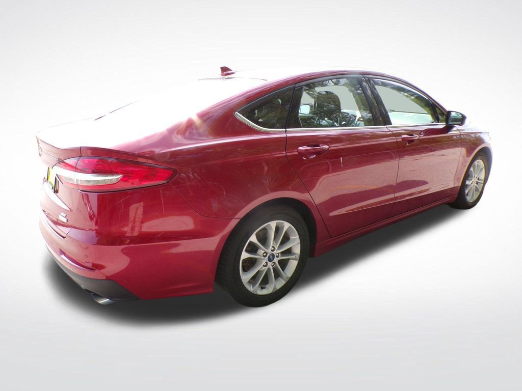 Used 2019 Ford Fusion SE FWD image 7
