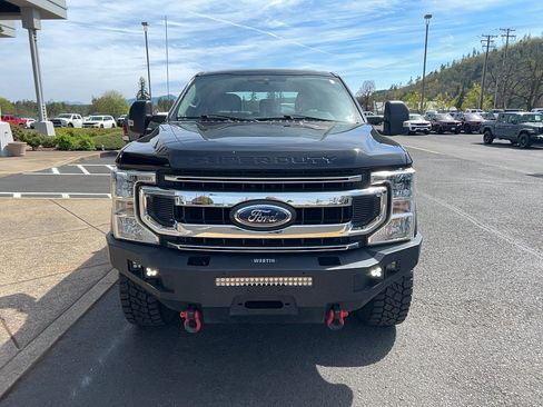 Used 2020 Ford F250 XL w/ STX Appearance Package AWD/4WD image 4