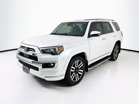 Used 2024 Toyota 4Runner Limited image 3
