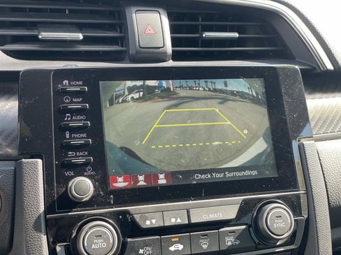 Used 2019 Honda Civic Sport Touring image 10