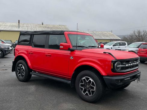 Used 2022 Ford Bronco Outer Banks image 11