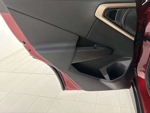 Used 2025 BMW X3 xDrive30i w/ Premium Package image 15