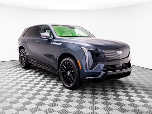 New 2026 Cadillac Escalade IQ Sport 1 w/ LPO, ONYX Package AWD/4WD image 7