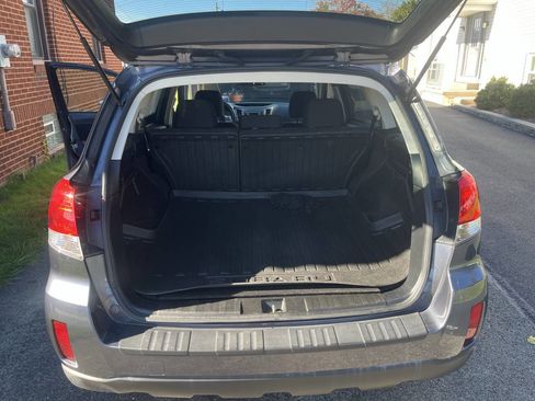Used 2014 Subaru Outback 2.5i Premium image 9