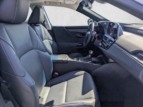 Used 2024 Lexus ES 300h w/ Premium Package FWD image 20