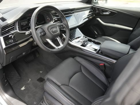 Certified 2025 Audi Q8 Prestige w/ Prestige Package image 8
