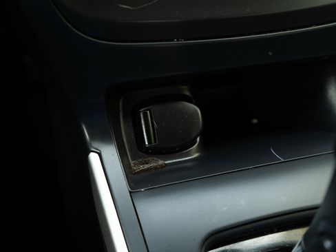 Used 2019 Nissan Sentra S image 28