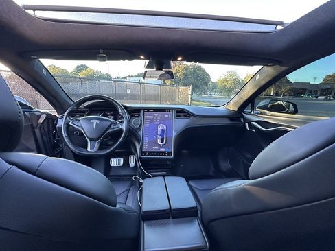 Used 2018 Tesla Model S 100D image 28