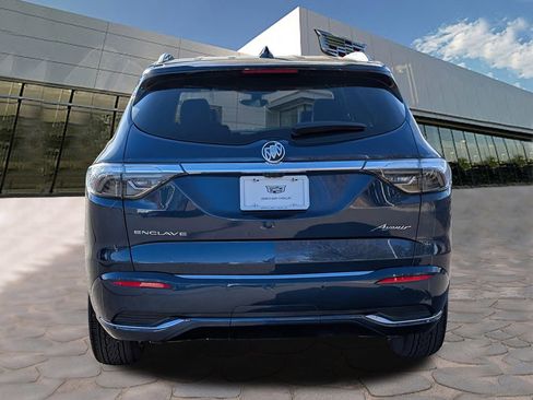 Used 2024 Buick Enclave Avenir image 5