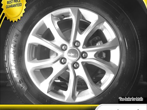 Certified 2019 Chevrolet Equinox LS w/ LS Convenience Package FWD image 25