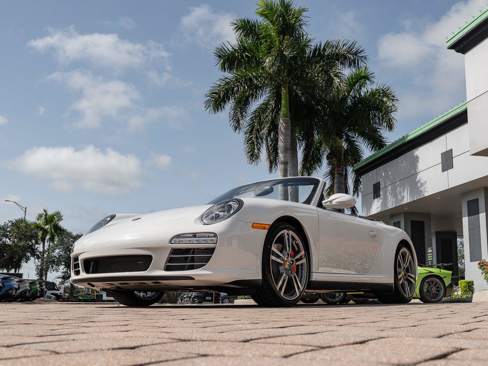 Used 2011 Porsche 911 Carrera 4S AWD/4WD image 9