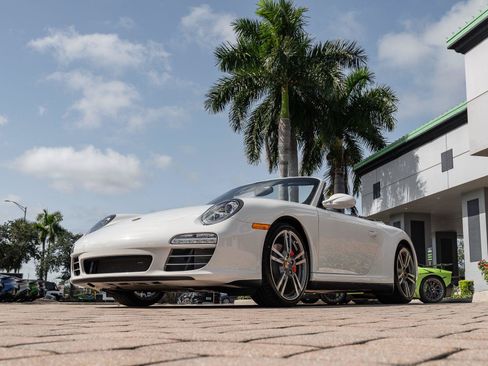 Used 2011 Porsche 911 Carrera 4S AWD/4WD image 9