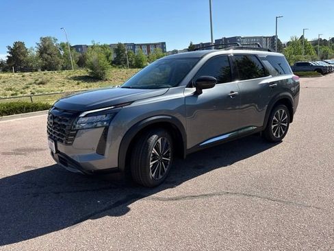 New 2026 Nissan Pathfinder Platinum AWD/4WD image 7