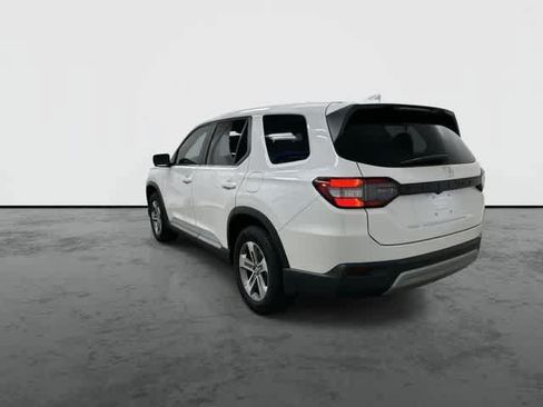 Used 2025 Honda Pilot EX-L image 2