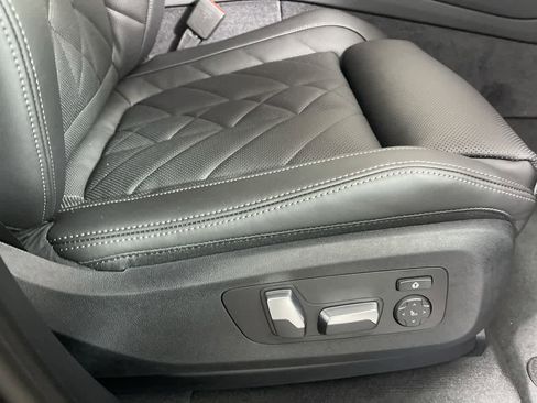 Certified 2024 BMW X5 xDrive40i w/ Premium Package image 16