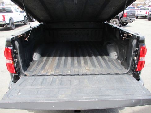 Used 2015 GMC Sierra 2500 Denali w/ Driver Alert Package image 9