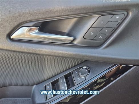 Used 2026 Chevrolet Equinox RS w/ Convenience Package III FWD image 17