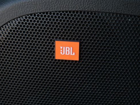 Used 2011 Toyota Highlander Limited w/ Tow Pkg image 27