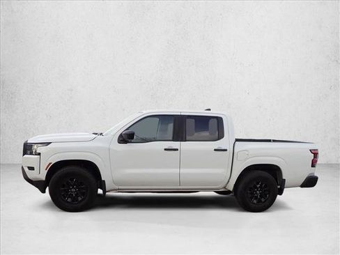 Used 2022 Nissan Frontier S image 2