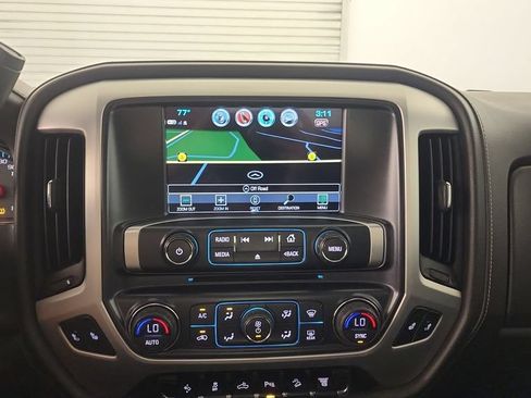 Used 2019 GMC Sierra 2500 SLT w/ Duramax Plus Package AWD/4WD image 21