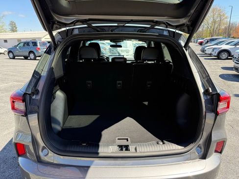 Certified 2023 Ford Escape ST-Line w/ Tech Pack #1 AWD/4WD image 21
