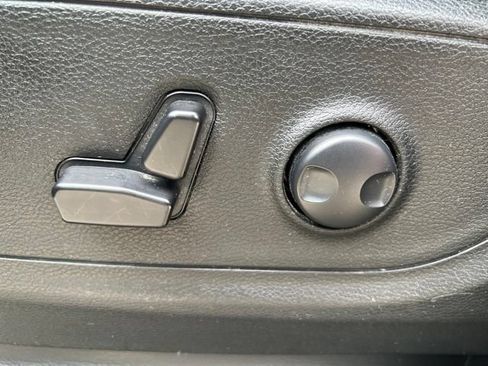 Used 2023 RAM 1500 Big Horn AWD/4WD image 17