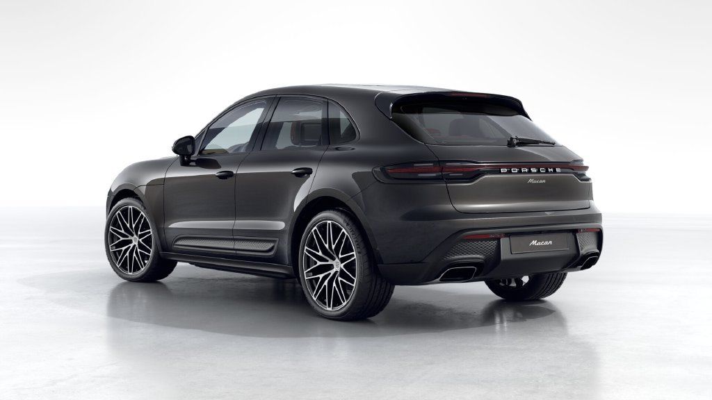 Certified 2023 Porsche Macan AWD/4WD image 9