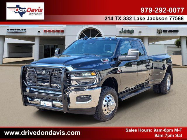 Used 2026 RAM 3500 Tradesman AWD/4WD image 1