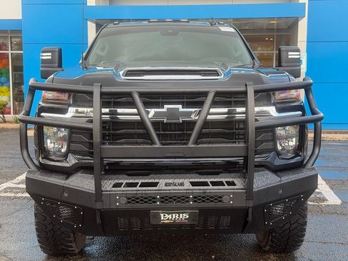 Used 2026 Chevrolet Silverado 2500 LT AWD/4WD image 2