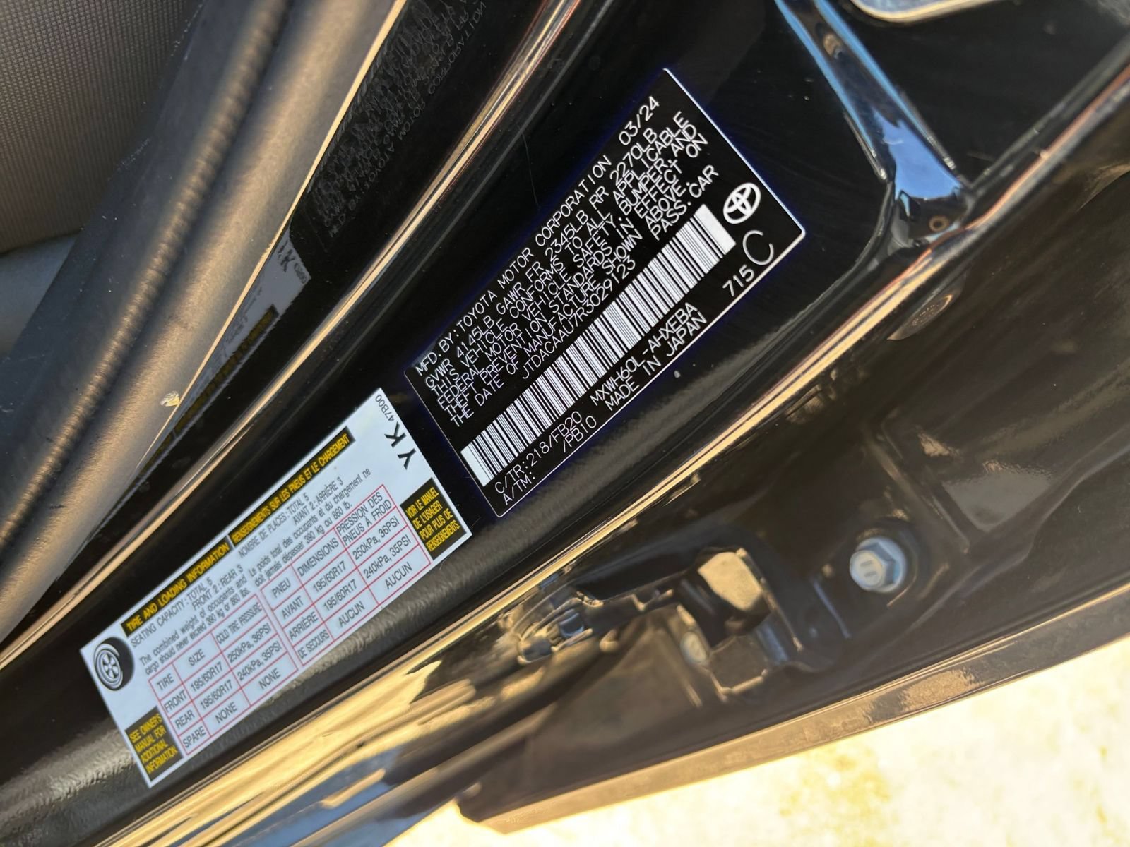 Used 2024 Toyota Prius LE FWD image 26