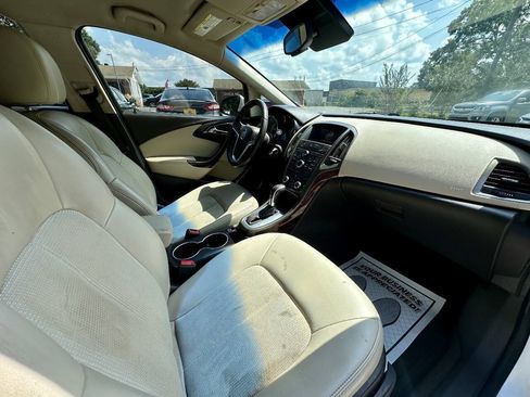 Used 2016 Buick Verano FWD image 18