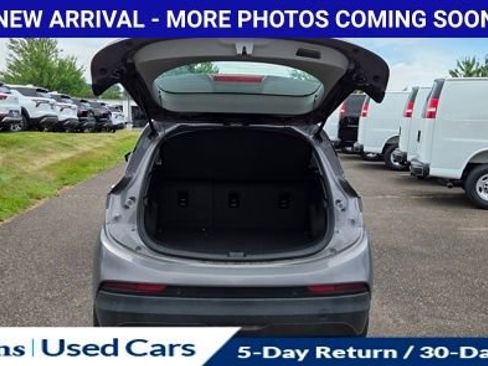 Used 2023 Chevrolet Bolt LT FWD image 10
