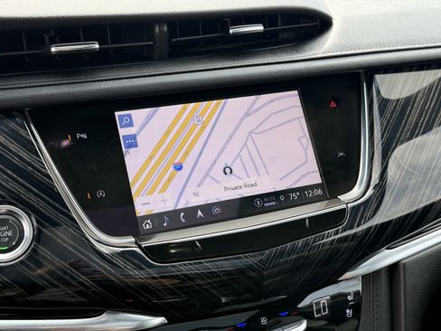 Used 2025 Cadillac XT6 Premium Luxury image 20