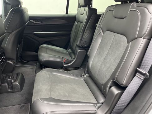 New 2025 Jeep Grand Cherokee L Altitude RWD image 6