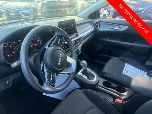 Used 2023 Kia Forte LXS image 11