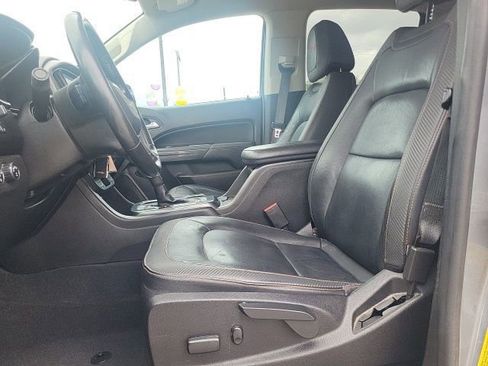 Used 2021 GMC Canyon AT4 w/ Driver Alert Package image 9