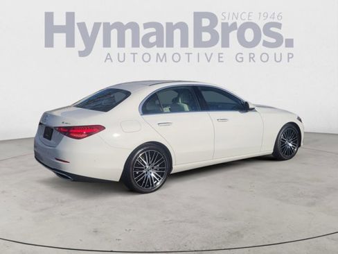 Used 2023 Mercedes-Benz C 300 4MATIC Sedan image 3