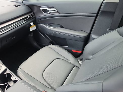 New 2027 Kia Sportage EX FWD image 16